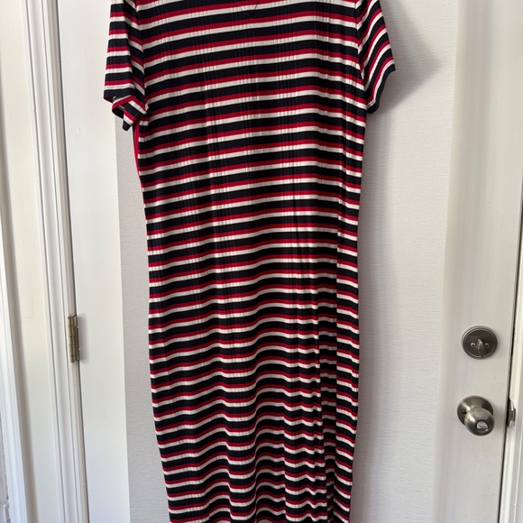 Tommy Hilfiger Dress - Picture 9 of 9